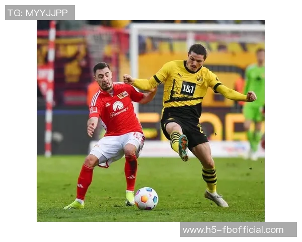 多特蒙德计划引援边后卫聚勒格罗斯厄兹詹或将离队