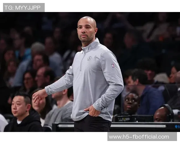 篮网主帅谈海史密斯缺席对抗训练的重要性及其对年轻球员的领导作用 篮网主帅谈海史密斯缺席对抗训练的重要性及其对年轻球员的领导作用