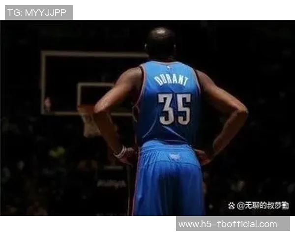 杜兰特赛后建议文班少投篮文班内线表现出色10中7并贡献15罚球 杜兰特赛后建议文班少投篮文班内线表现出色10中7并贡献15罚球